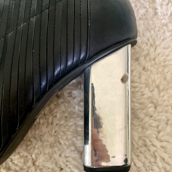 POSTER GRL | Ankle Boots with Mirror Heel - 8 - Picture 5 of 7